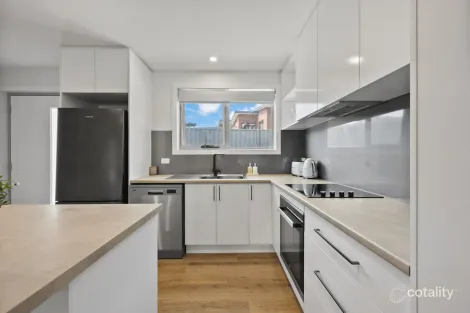 Property photo of 3/13 Ridgeview Crescent Riverside TAS 7250