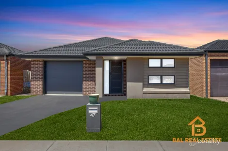 Property photo of 47 Gillespie Drive Weir Views VIC 3338