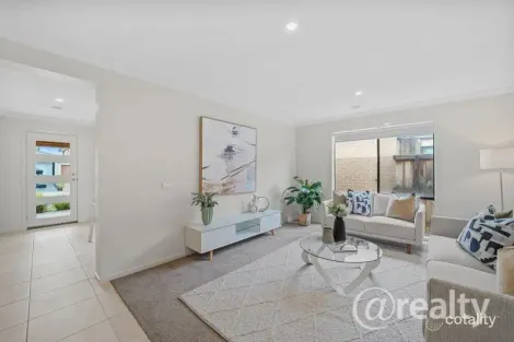 22 Praise St, Clyde North, VIC 3978
