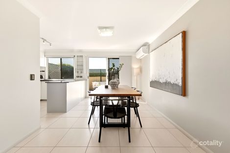 Property photo of 32 West Avenue Wynnum QLD 4178