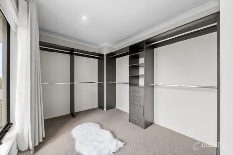 Property photo of 14 Whiteleaf Drive Mickleham VIC 3064