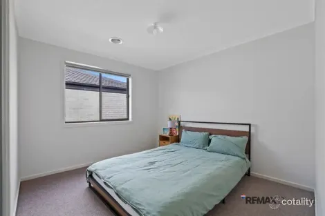 Property photo of 12 Coolabah Place Moe VIC 3825