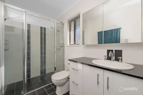 Property photo of 6 Platypus Street Bushland Beach QLD 4818