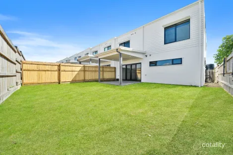 Property photo of 34 Willandra Street Yarrabilba QLD 4207