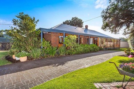 Property photo of 7 Pico Avenue Point Lonsdale VIC 3225