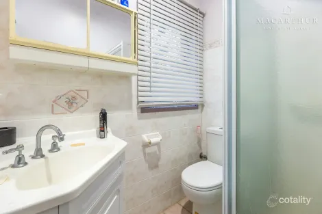 Property photo of 13 Norfolk Avenue Lake Albert NSW 2650