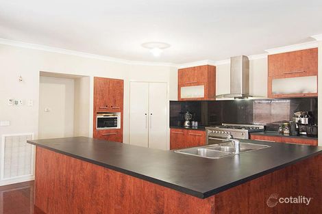 Property photo of 40 Diamond Parade Skye VIC 3977