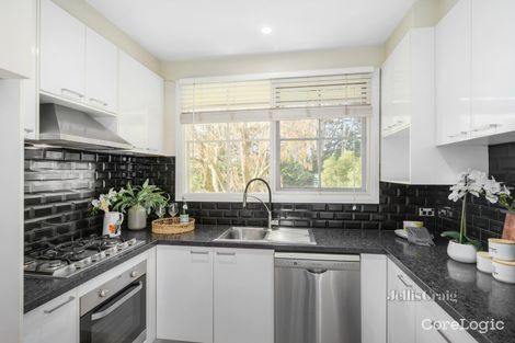 Property photo of 1/319 Elgar Road Surrey Hills VIC 3127