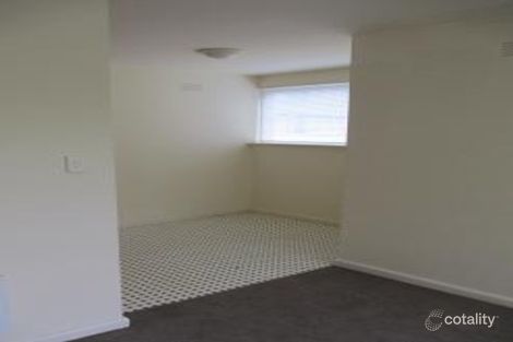 Property photo of 4/1 Ravens Grove St Kilda East VIC 3183