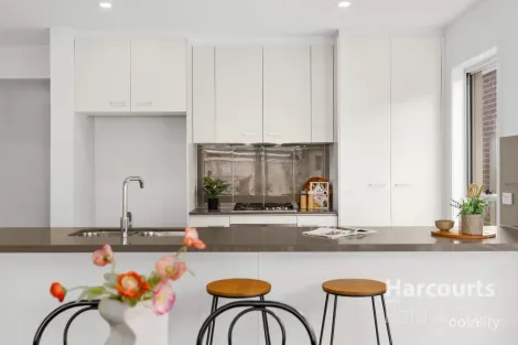 Property photo of 22 Bianca Crescent Greenvale VIC 3059