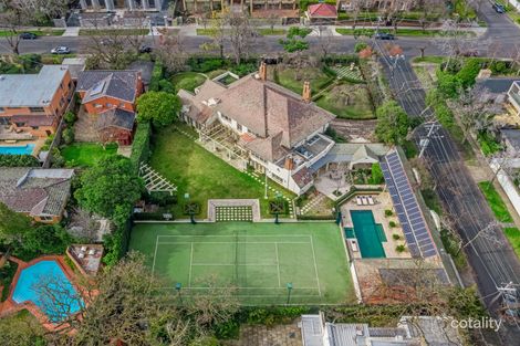 Property photo of 39 Irving Road Toorak VIC 3142