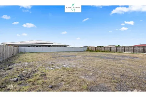 Property photo of 36 Cherry Venture Drive Eli Waters QLD 4655