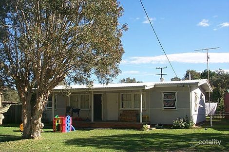 4 Watson St, Currimundi, QLD 4551