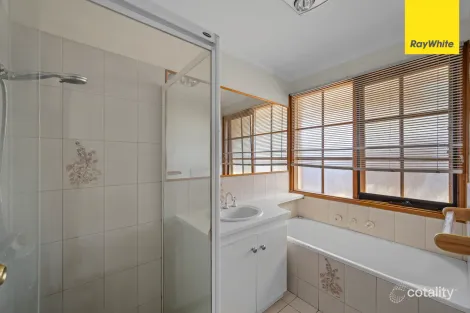 Property photo of 4 Barries Road Melton VIC 3337