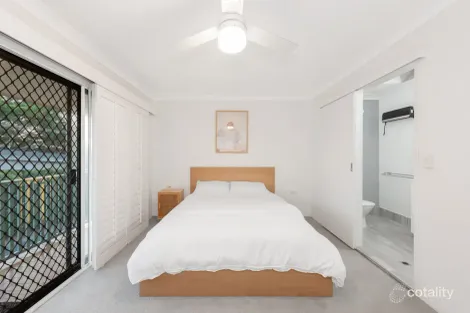 Property photo of 13/33-39 Hooker Boulevard Broadbeach Waters QLD 4218