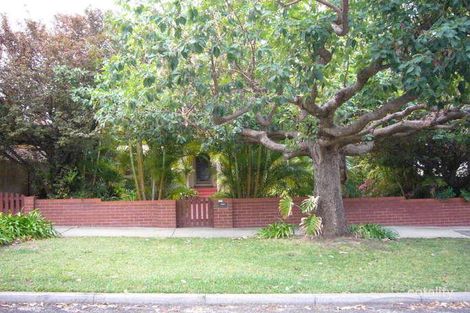 4 Sunbury Rd, Victoria Park, WA 6100