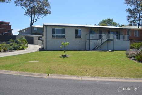 Property photo of 17 Renee Crescent Moruya Heads NSW 2537
