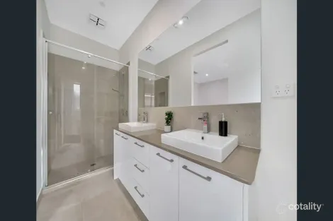 Property photo of 8 Wagner Way Aintree VIC 3336