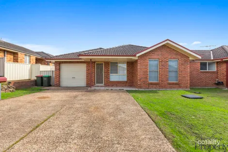 2/24 Strutt Cres, Metford, NSW 2323