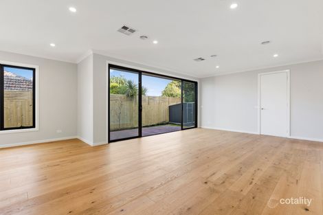 Property photo of 2/8 Tarella Drive Mount Waverley VIC 3149