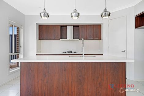 Property photo of 138 Hampshire Boulevard Spring Farm NSW 2570