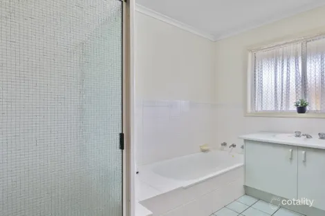 Property photo of 32 Pinot Crescent Corowa NSW 2646