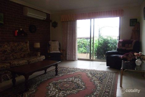 Property photo of 2/4 Brodie Close Bomaderry NSW 2541