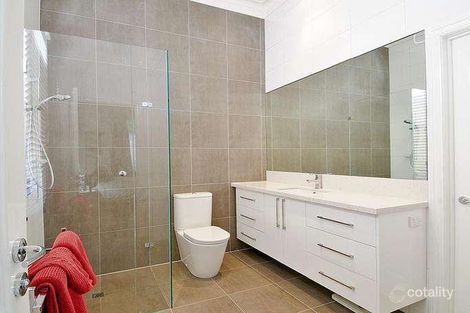 Property photo of 31 Fenton Street Ascot Vale VIC 3032