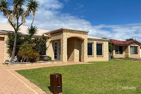 Property photo of 71 Roxburgh Circle Kinross WA 6028
