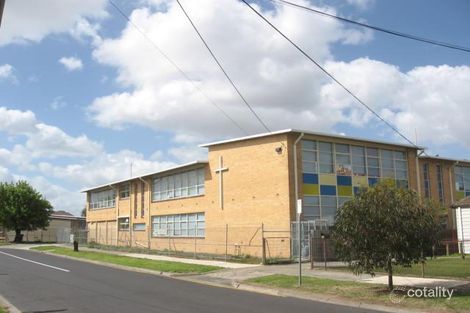 90 Marchant Ave, Reservoir, VIC 3073