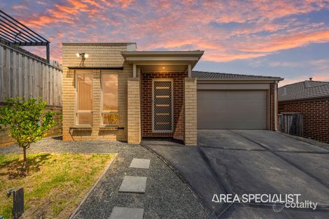 24 Rockford St, Pakenham, VIC 3810