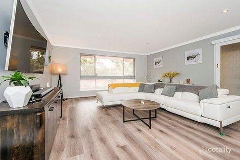 Property photo of 3 Pipers Place Kalamunda WA 6076