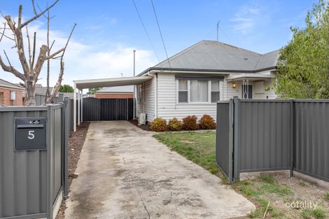 5 Alfred St, Sebastopol, VIC 3356