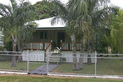 10 Greenslade St, West End, QLD 4810