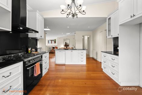 Property photo of 4 Hawkesbury Crescent Farrer ACT 2607