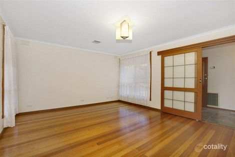 Property photo of 16 Cuthbert Drive Mill Park VIC 3082