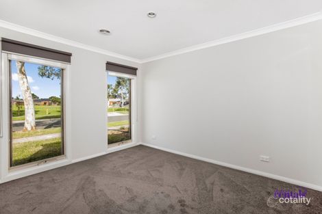 Property photo of 6 Hogan Street Cranbourne East VIC 3977