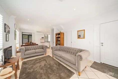 Property photo of 9/15 Twelfth Avenue Brighton QLD 4017