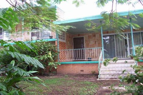 19 Hawkins St, Ingham, QLD 4850