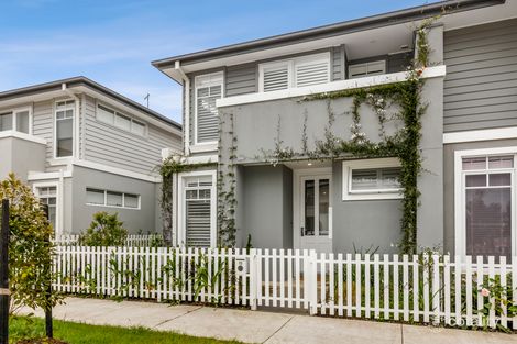 15 Monterey St, Armstrong Creek, VIC 3217