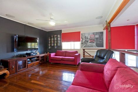 Property photo of 21 North Road Wynnum West QLD 4178