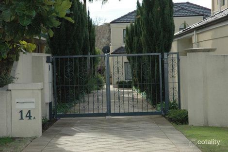 14 Reynolds Rd, Applecross, WA 6153