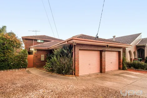 Property photo of 75 Hillcrest Drive Westmeadows VIC 3049