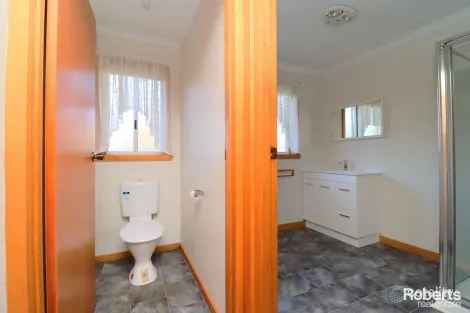 Property photo of 1/6 Bill Grove Mowbray TAS 7248