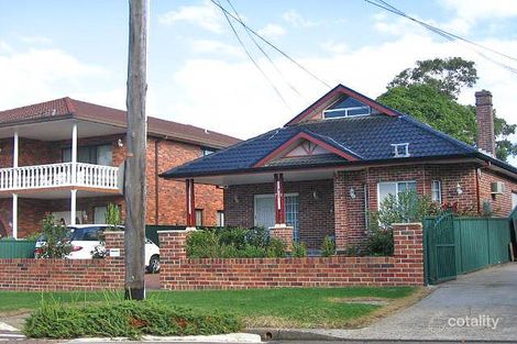 74 Banksia Rd, Greenacre, NSW 2190