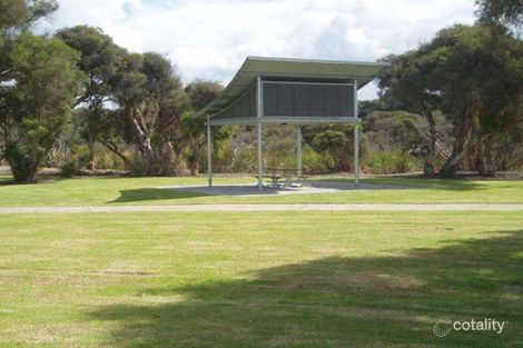 22 Troode St, Lake Coogee, WA 6166