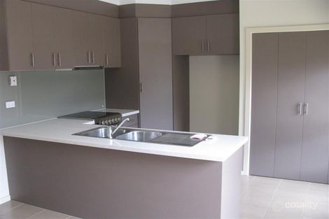 Property photo of 3/10 Rodney Street Gisborne VIC 3437