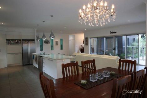 Property photo of 10 Sandune Place Thornlands QLD 4164
