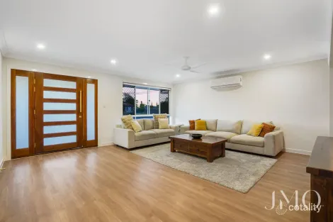 Property photo of 9 Manatoka Place Ormeau QLD 4208