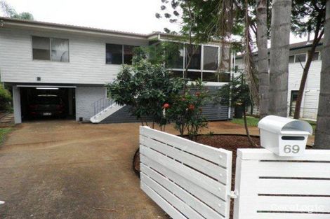 Property photo of 69 Wondall Road Wynnum West QLD 4178